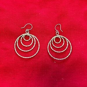 925 silver earrings.
